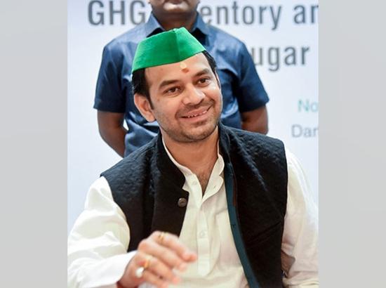 Lalu Yadav expels son Tej Pratap from RJD and family for 