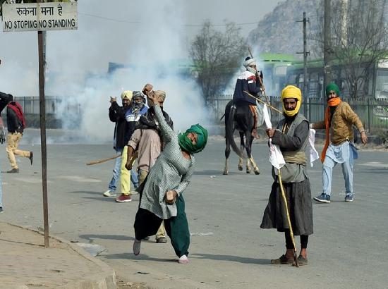 Barricading, tear gassing by Delhi Police incited protestors during R-Day tractor march: D