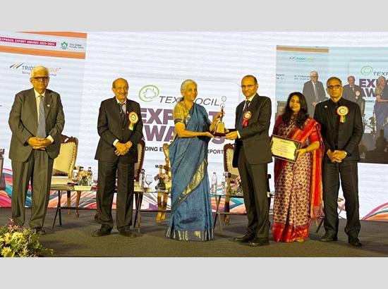 Trident Limited wins Gold trophy for Global Exports at TEXPROCIL Awards