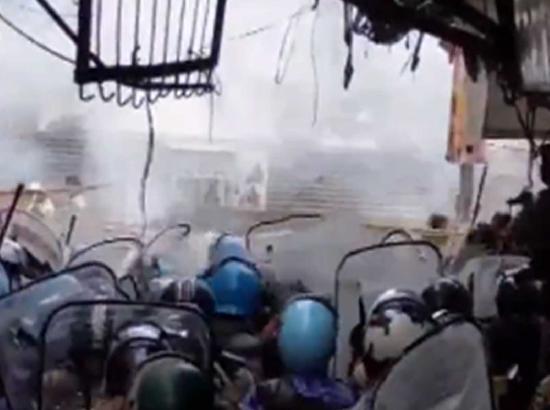 Ujjain: Situation remains tense at Shahi Masjid complex as fresh clashes erupt over demolition of part of Masjid