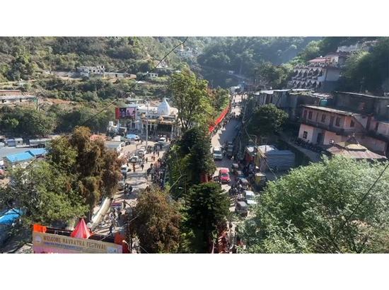 J-K: Over 30,000 devotees proceed to Vaishno Devi shrine amid Navratri surge