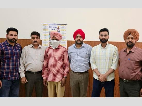 Vigilance Bureau nabs Panchayat Secretary taking Rs 20000 bribe