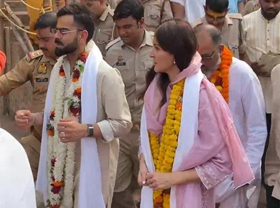 Anushka Sharma, Virat Kohli seek blessings at Ayodhya's Hanuman Garhi temple