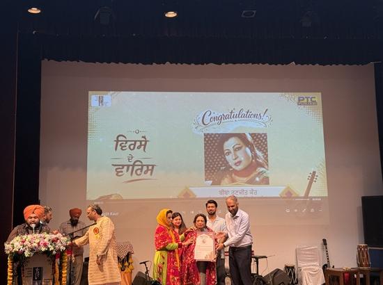 21 Eminent Punjabi artists honoured with  'Virse de Waris' Award at Chandigarh Cultural program