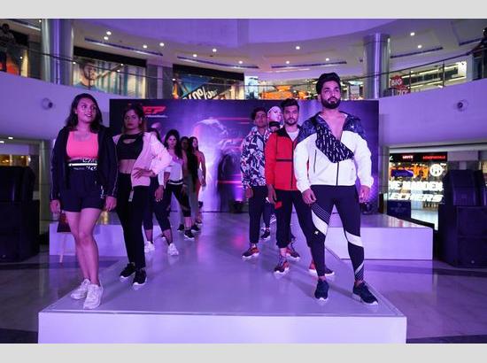 Unique ramp walk: Xtep organises sports-wear fashion show at Cosmo Mall