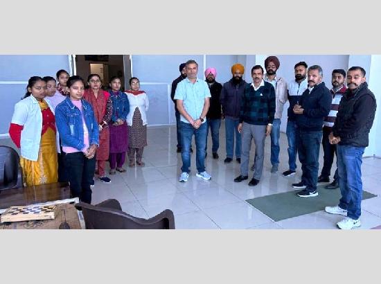 DMC conducts surprise inspection at De-addiction Centres in Ferozepur

