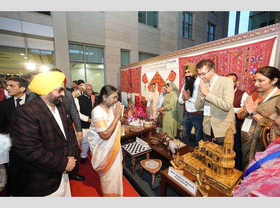 Punjab government accords rousing civic reception to President of India

