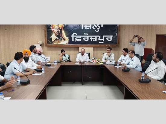 Thakur, Chairman Punjab Traders Commission, addresses business concerns in Ferozepur