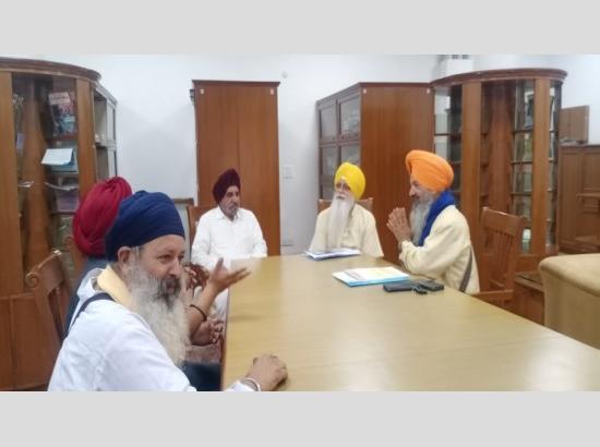 Delegation of Sarv Dharam Beadabi Rokoo Kanoon Morcha meets Punjab Speaker Sandhwan on Sacrilege Bill

