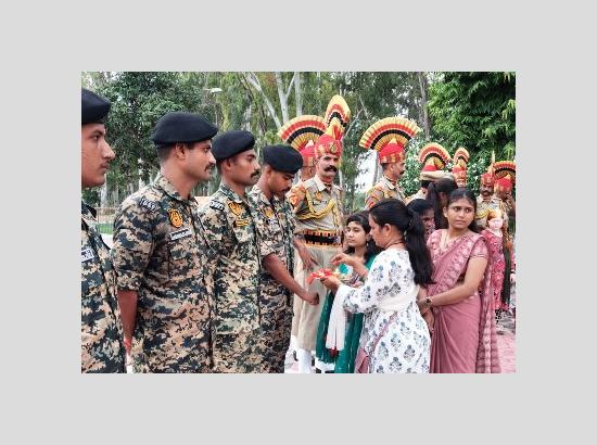 Visually impaired Women from Aurangabad celebrate Rakhi with BSF at JCP Hussainiwala