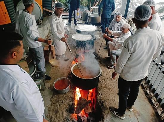 LPG shortage forces traditional wood-fired cooking for Himachal Assembly session food