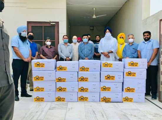   Youth Akali Dal, Doaba Zone provides  PPE kits to IMA

