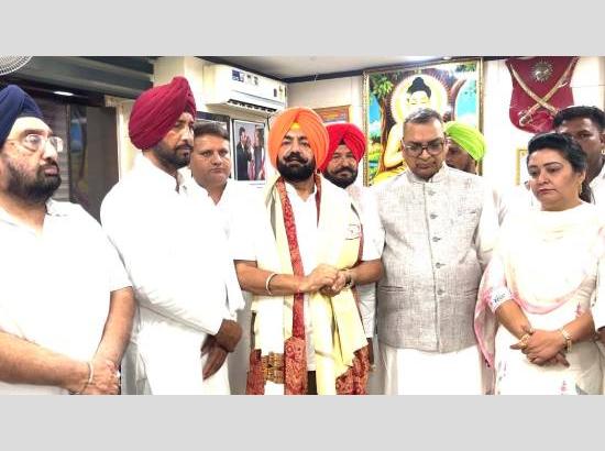 Former BJP Leader Sukhminderpal Singh Grewal Bhukhri Kalan Joins Lok Janshakti Party in Presence of Chirag Paswan

