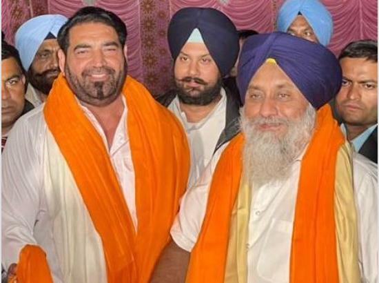 BREAKING: Popular Punjabi Singer K.S Makhan Joins Akali Dal