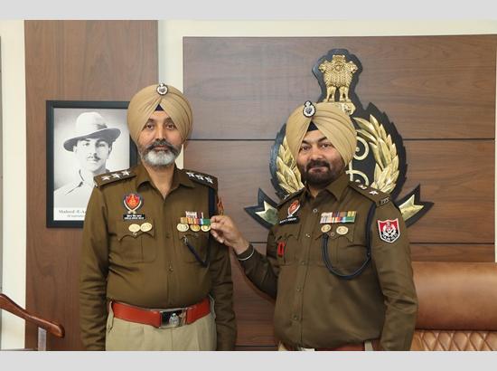 DGP Punjab awards commendation disc to DSP Shahkot