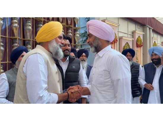 Wedding encounter puts Majithia, Manpreet in political spotlight

