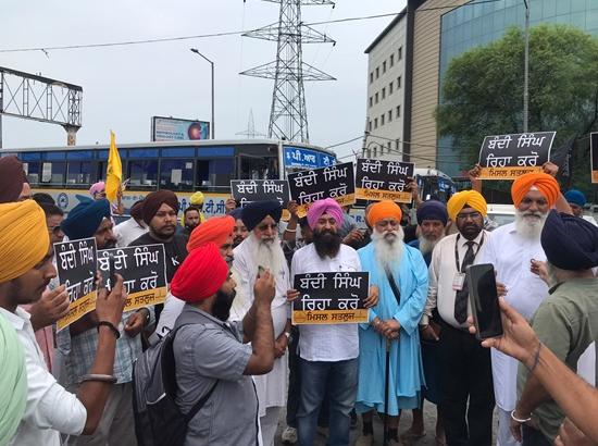Breaking: Punjab Bandh over Bandi Singhs’ release ends at 2 pm; Traffic and public life return to normal