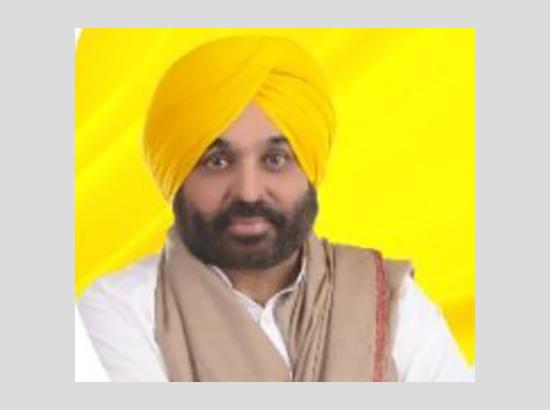 BREAKING: CM Bhagwant Mann Reaches Delhi to Fly to France ( Posted at 10.20 pm ) 
