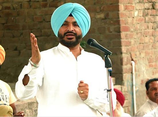 Ravneet Bittu launches attack on farmer leaders, says some leaders funded from abroad 
