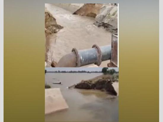 Canals breach at 3 locations in Punjab, farmlands flooded