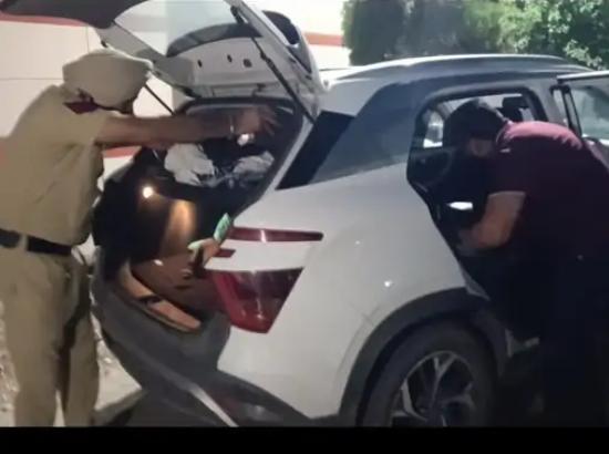 Rs 62 lakh cash recovered from car in Gurdaspur