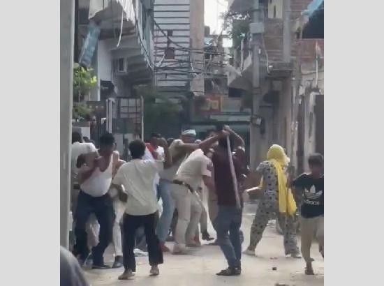 Delhi Breaking: Cops attacked with Chilli powder, bricks during patrolling; 3 injured
