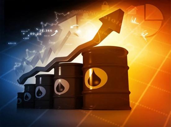Global crude oil prices reach highest in a month as West Asia simmers
