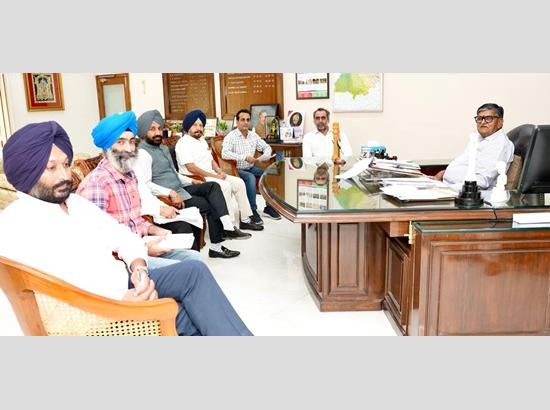 MP Satnam Singh Sandhu with delegation of Buddha Nullah Action Committee appeals Punjab Governor for stopping decade-long effluent discharge from 3 Ludhiana CETPs into Buddha Nullah   