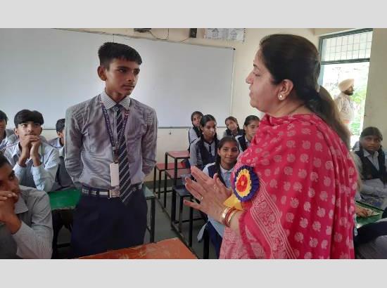 Learn and Grow Program : Fazilka DC engages students in governance, promotes awareness and education