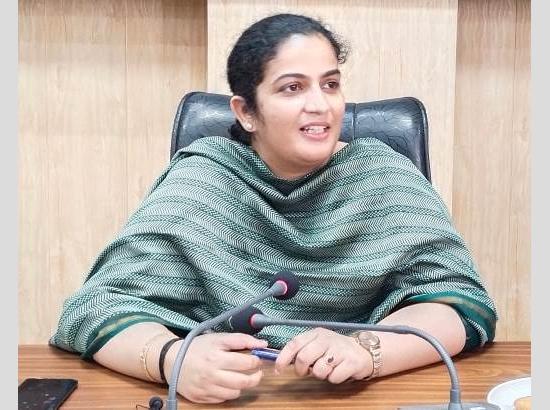 DEO-cum-DC Ferozepur commends poll staff, thanks voters for peaceful Municipal Elections  