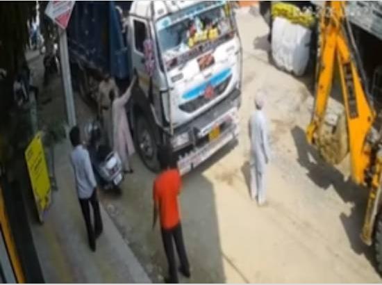Breaking: AAP MLA accused of slapping tipper driver in Ludhiana
