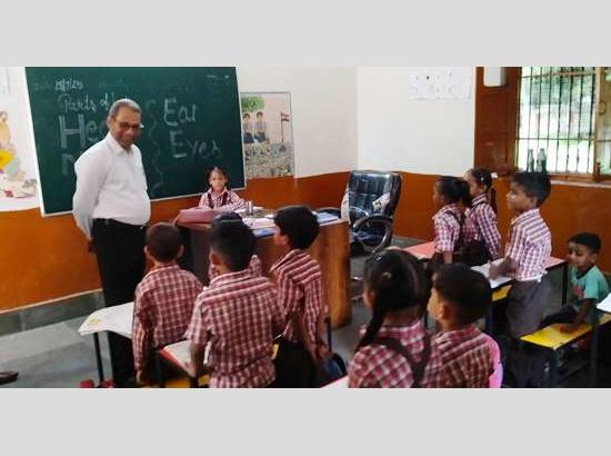 DRM inspires young minds during visit to Bal Niketan Vidyalaya