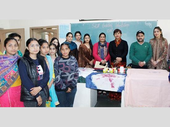 Skill Building Workshop on Fashion Designing held at DSCW