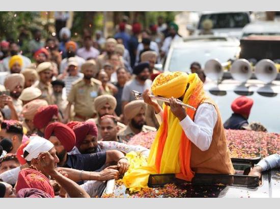 Bhagwant Singh Mann leads ‘Shukrana Yatra’ in Majha region on 2nd day, says those committing beadbi will no longer escape punishment