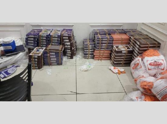 Food Safety Dept seizes 850 Kg Khoya; seals 5 Qtls of suspected 'Patisa' in Ferozepur