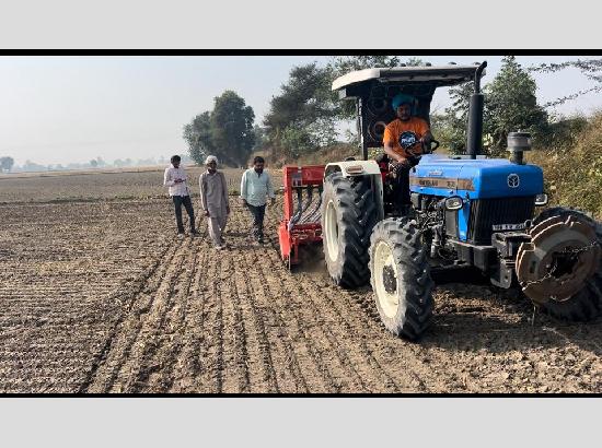 Fazilka farmers embrace Super Seeders for smarter, sustainable Farming

