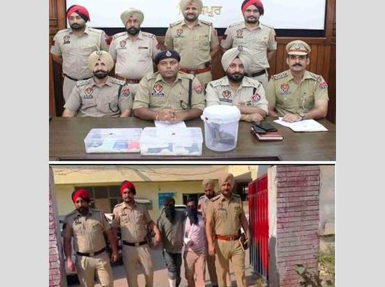 Ferozepur Police crack down on crime: two suspects nabbed with stolen mobiles, firearms