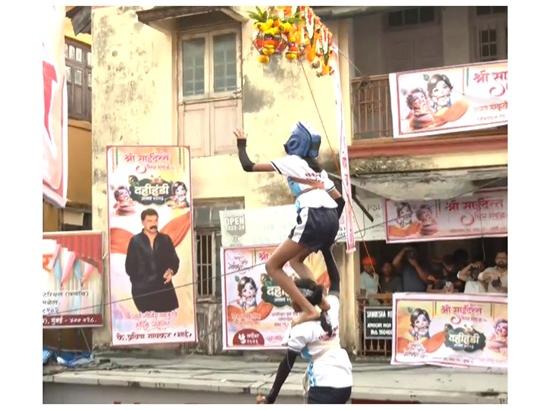 Mumbai's women Govindas break heights, stereotypes this Dahi Handi