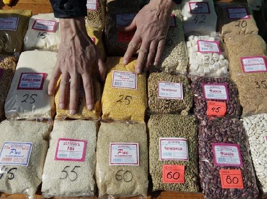 Europeans hoard food in panic amid conflict in Ukraine
