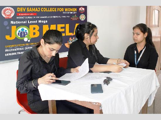 Mega Job Fair 2025-26 concludes successfully at DSCW; 200 students shortlisted