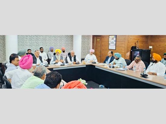 Punjab’s Arhtiyas call off week-long strike, wheat procurement resume