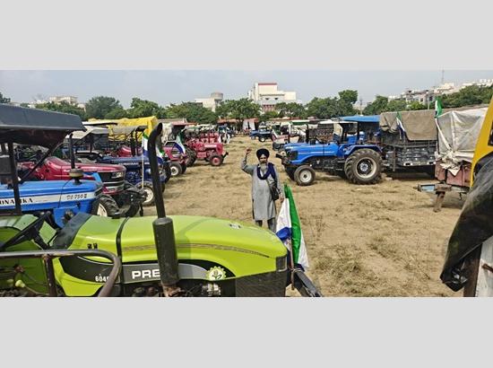 Breaking: Kisan Mazdoor Morcha protests outside Harbhajan Singh ETO’s residence, meeting called on Sept 16