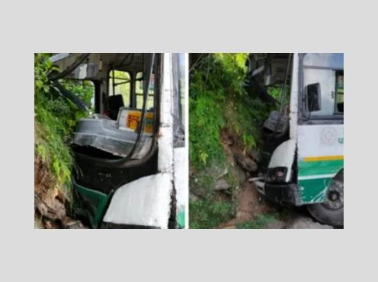 46 injured as HRTC bus hits hillside in Kullu after brake failure; 13 hospitalized