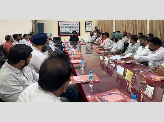 PAU-KVK urges Inputs Dealers to promote balanced use of fertilizers among farmers