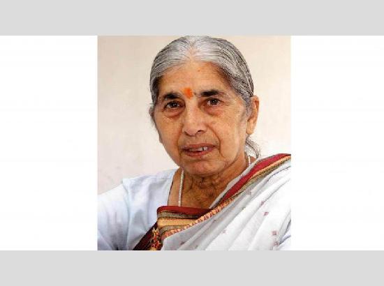 Rs 2,000 fine for begging, Rs 1,000 for drunken nuisance: Laxmikanta Chawla questions Railway Ministry’s penalty structure