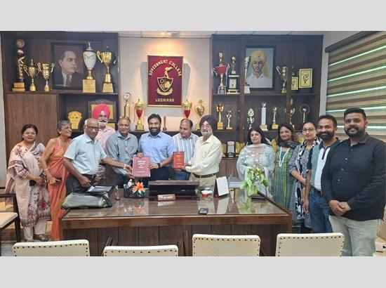 Harbhajan Halwarvi’s literacy legacy returns to SCD Govt College, Ludhiana