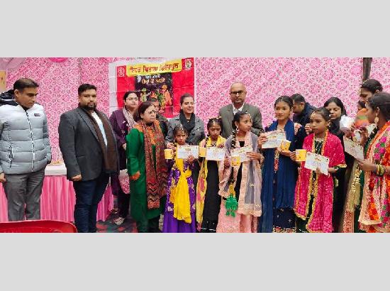 Health Dept honours newborn girls on Lohri, spreads message of gender equality