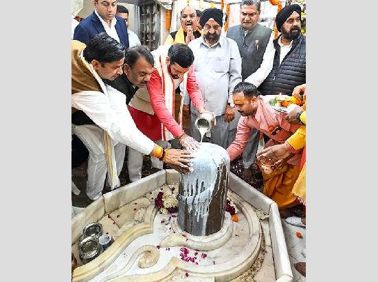 Haryana CM Saini performs 