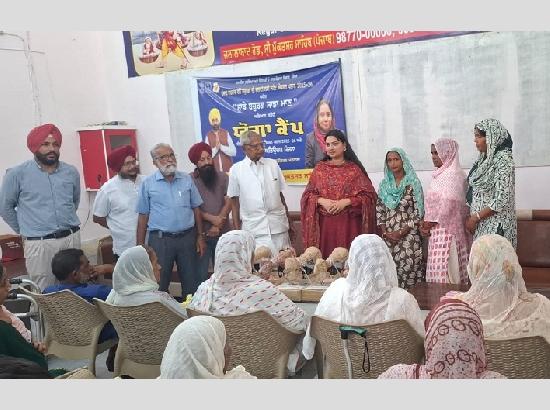 Red Cross Society Lady President Meets Elderly Residents at Old Age Home on Independence Day