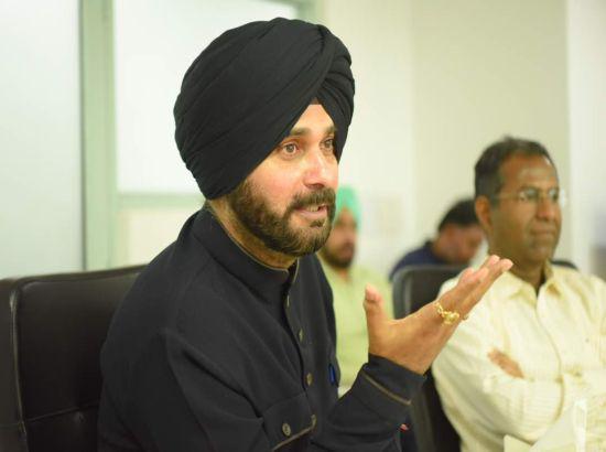 Sidhu 'ignored' for Amritsar Mayor's poll; fissures out in Congress